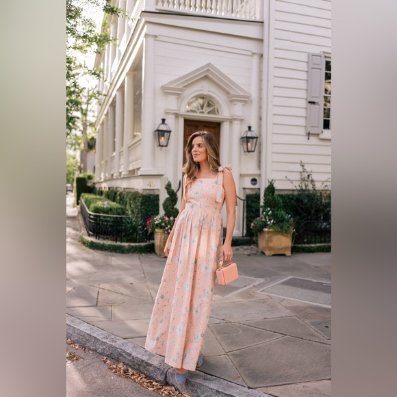SOLD - Gal Meets Glam Makenna Floral Maxi Dress In Peach from Anthropologie - Picture 4 of 11